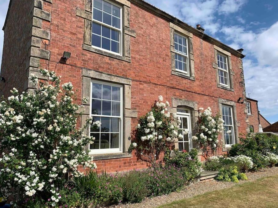 Вилла The Old Granary At Red House Farm Рипон Экстерьер фото
