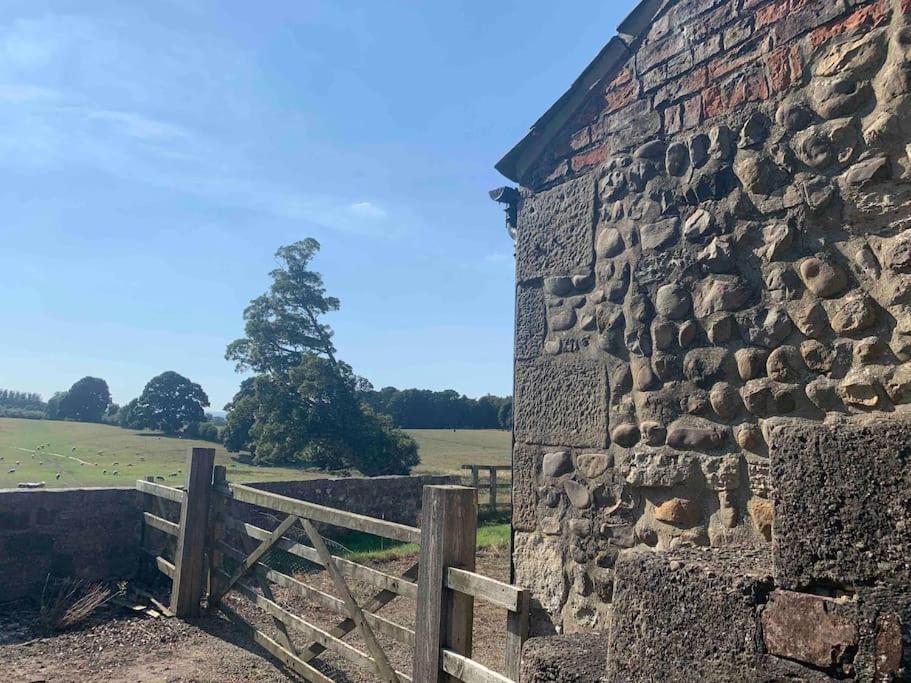 Вилла The Old Granary At Red House Farm Рипон Экстерьер фото